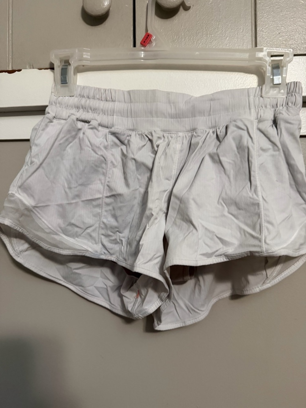 Lulu Lemon Light Gray Women’s Athletic Shorts